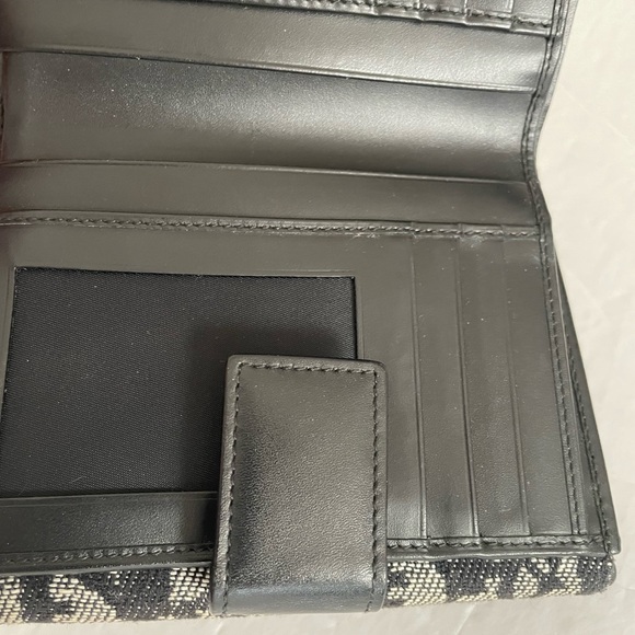 Authentic Dior Saddle wallet - Picture 15 of 16